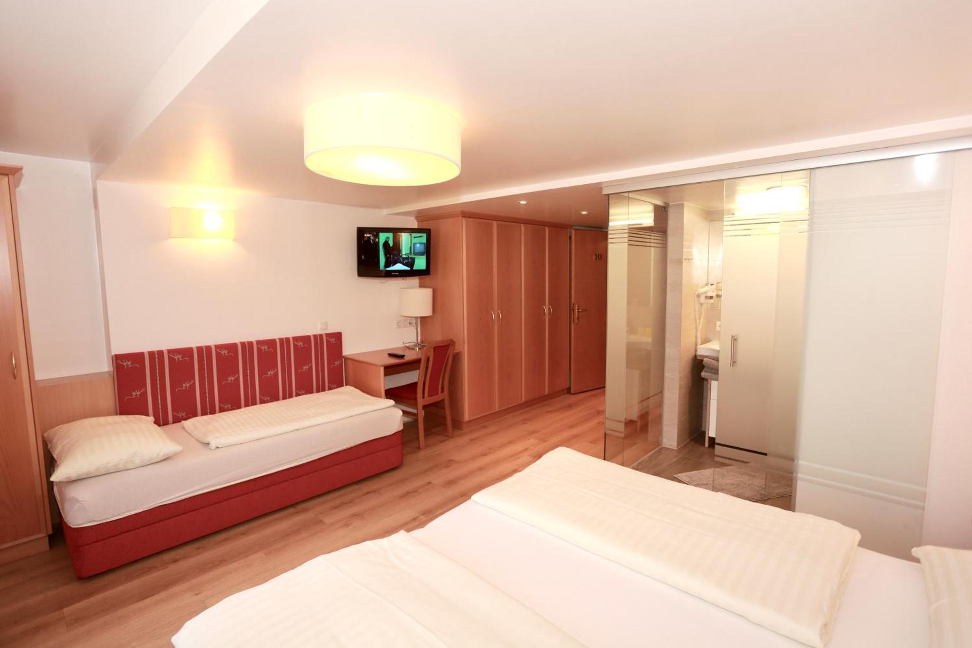 Reisslerhof Hotell Grobming Exteriör bild