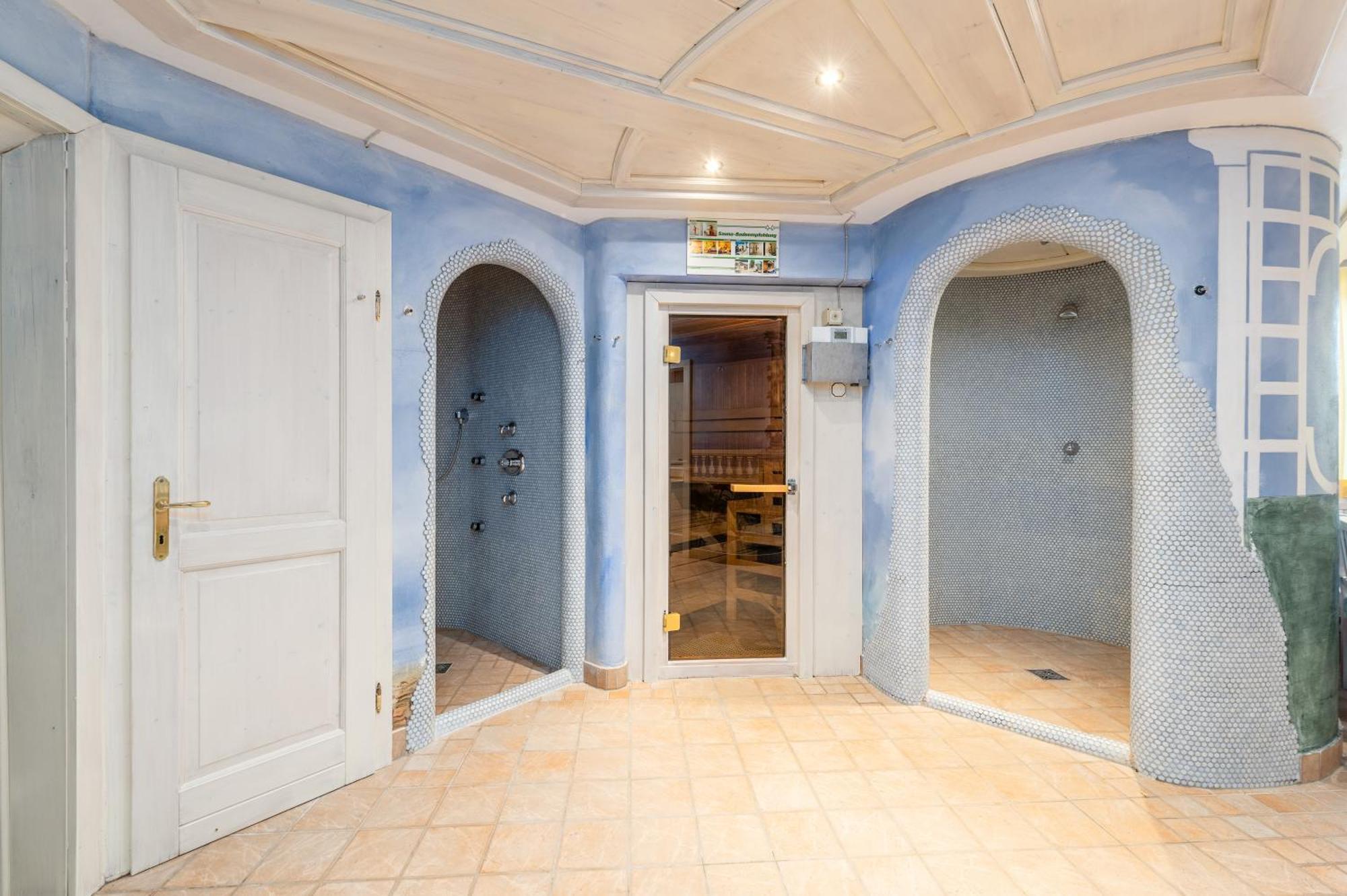 Reisslerhof Hotell Grobming Exteriör bild