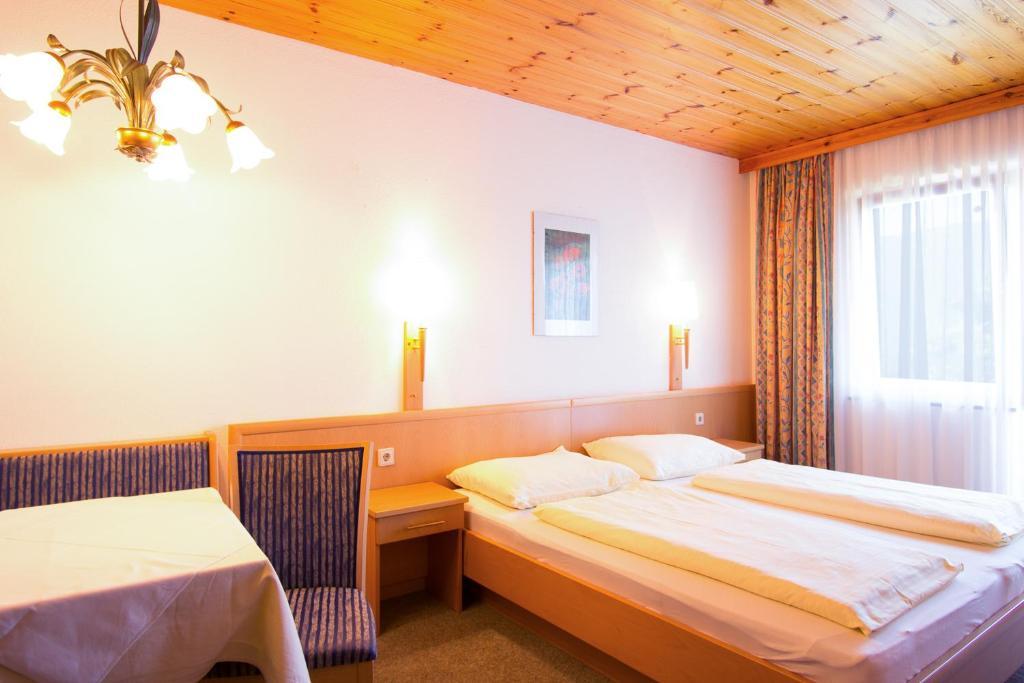 Reisslerhof Hotell Grobming Exteriör bild
